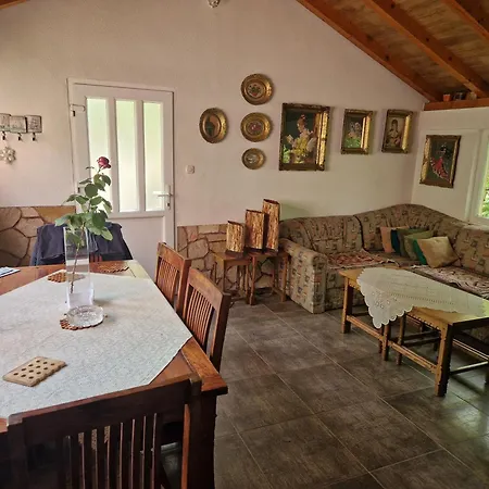 Vineyard House